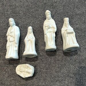 Vintage Miniature Nativity Set Creche Solid White Bisque 5 Piece 3" Tall Lot